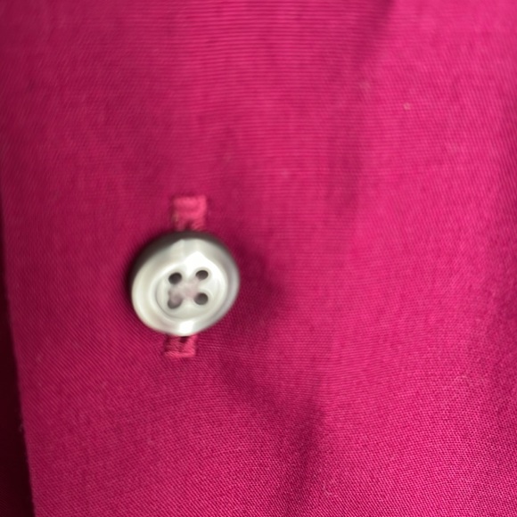 Van Heusen Men Burgundy Fitted Button Down- Front Pocket- Cuffed sleeves-Size 15 - Picture 11 of 15